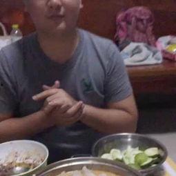 瓜哥和千爸吃夜宵视频