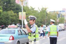 江苏交警吃瓜群众事件视频,一场网络舆论的风暴